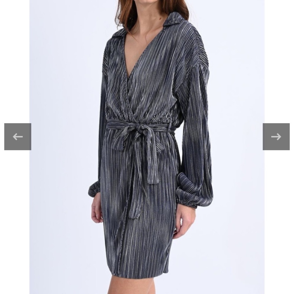 Molly Bracken Mowi Dress blue metallic new with tags size medium